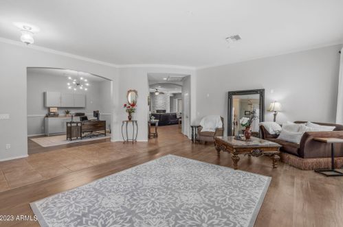 2425 Barbie Ln, Phoenix AZ  85085-5004 exterior