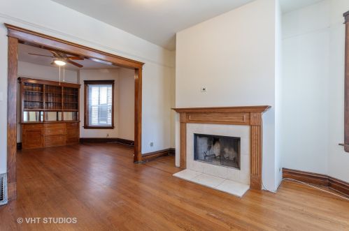 1342 Addison St, Chicago IL  60657-3731 exterior