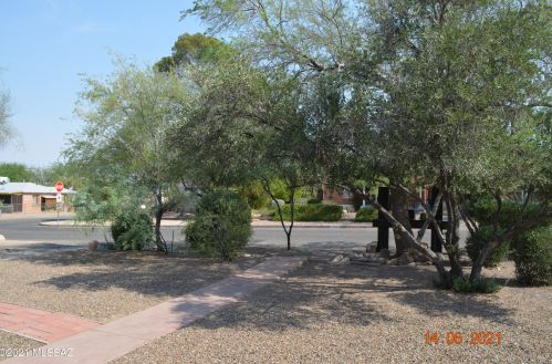 1710 Water St, Tucson AZ  85719-3349 exterior