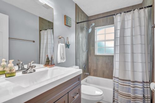 6505 Pensacola Rd, Fort Pierce FL  34951-1500 exterior