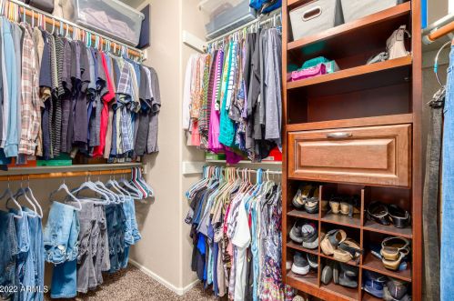 4015 Bloomfield Rd, Phoenix AZ 85029-2953 exterior