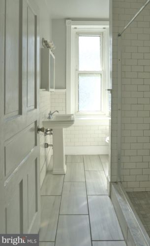 4830 Cedar Ave, Philadelphia PA 19143-2034 exterior