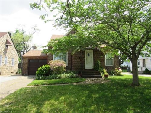 7503 Brookside Dr, Cleveland OH  44144-1324 exterior