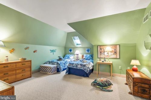 300 Country Mdw Dr, Lancaster PA 17602-1481 exterior