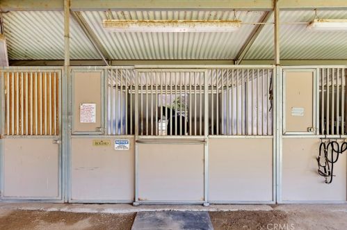 37055 De Portola Rd, Temecula CA 92592-9575 exterior