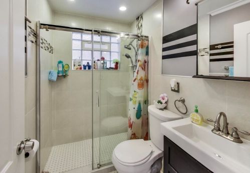 2114 Menard Ave, Chicago IL 60644-2101 exterior