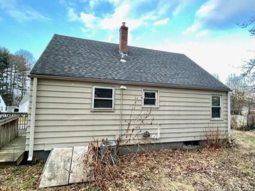 118 Loomis St, Manchester, CT 06042-1949