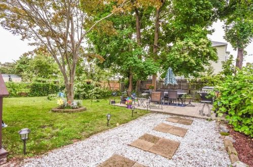 28 Grossman St, Quincy MA 02169-6409 exterior