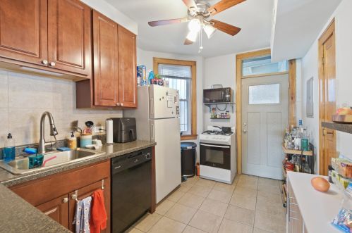 1702 Wolcott Ave, Chicago IL 60636-2126 exterior