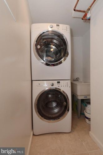 827 Royal St, Alexandria VA  22314-4340 exterior