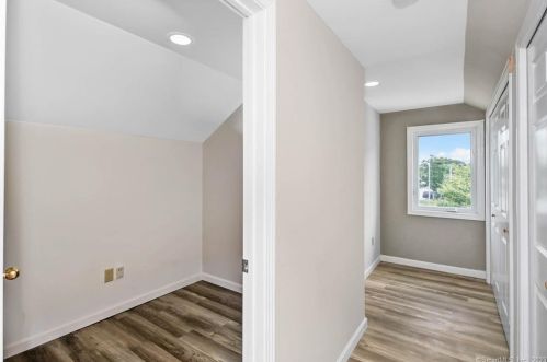 37 Commerce Ave, Killingly CT 06239-2804 exterior