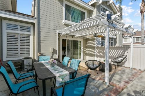 2232 Catalpa Dr, Tustin CA 92782-8357 exterior