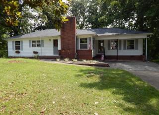 266 Island Dr, Ellisboro, NC 27025-8414