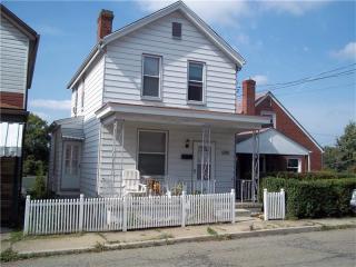 1704 Mount Joseph St, Pittsburgh, PA 15210-3824