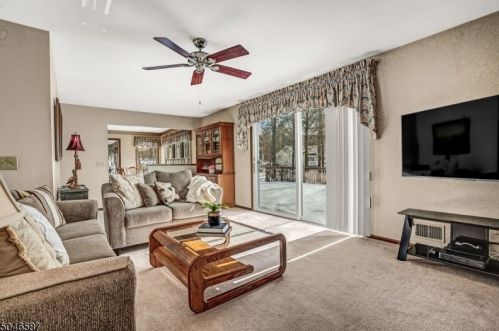 14 Muirfield Ln, Bridgewater NJ 08807-1268 exterior