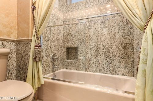 25401 45th Dr, Phoenix AZ  85083-2243 exterior