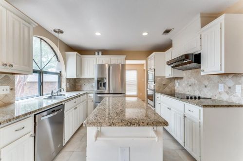 11508 Cherry Hearst Ct, Austin TX 78750-3525 exterior