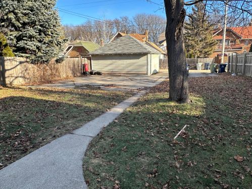 2410 Sherman Blvd, Milwaukee WI  53210-2946 exterior