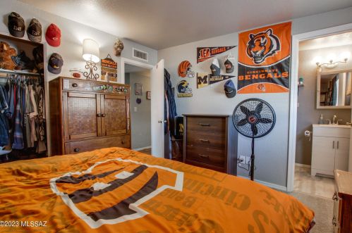 752 Edgewater Dr, Tucson AZ 85704-2412 exterior