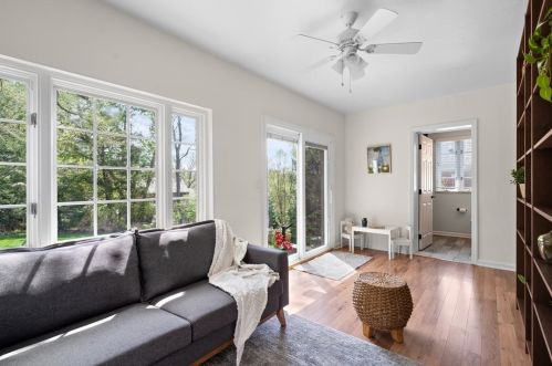 600 Parkview Dr, Pittsburgh PA  15243-2008 exterior