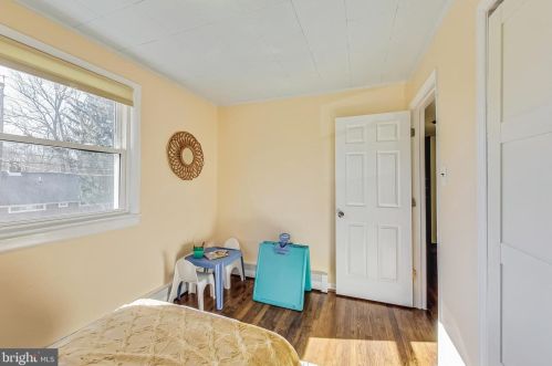 903 Robin Rd, Silver Spring MD  20901-1872 exterior