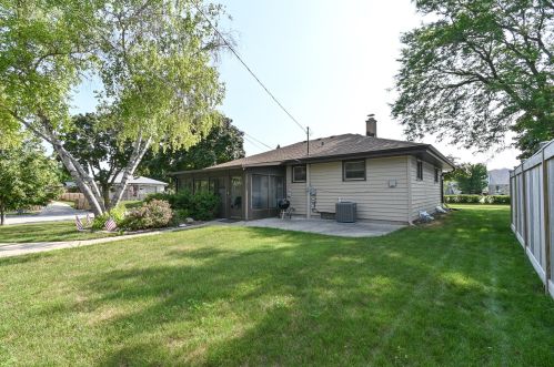 3301 77 St, Milwaukee WI 53219-1854 exterior