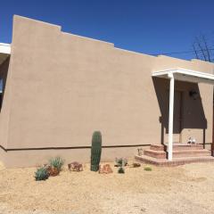 1013 Halcyon Rd, Tucson AZ  85719-2126 exterior