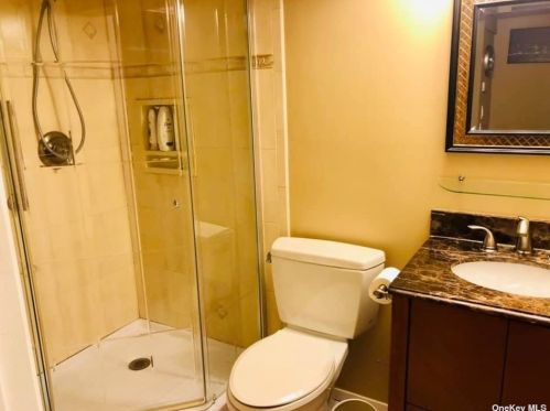 2 Leroy Ct, Commack NY  11725-1703 exterior