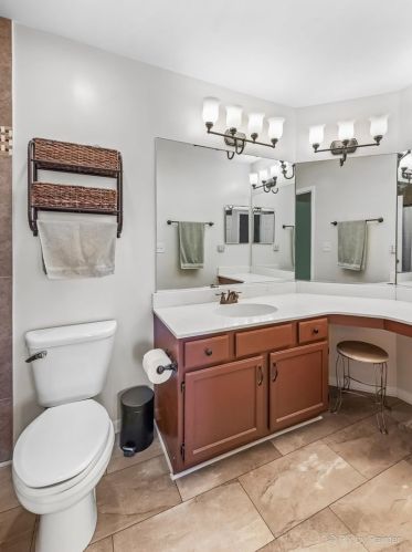 1772 Kennsington Ln, Bull Valley IL 60014-2047 exterior