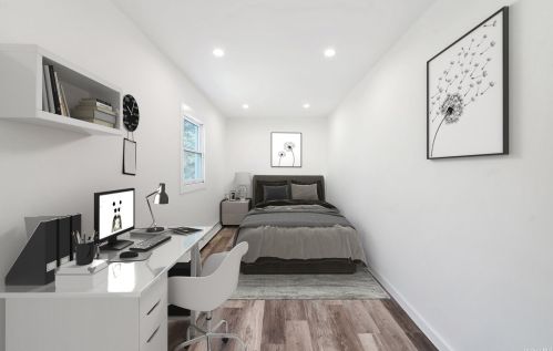 936 Harding St, Bohemia NY 11716-2102 exterior