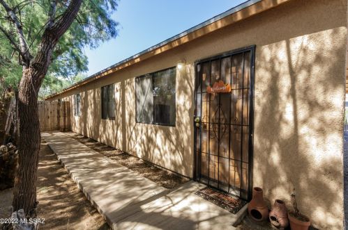 506 Iroquois Ave, Tucson AZ 85745-3161 exterior