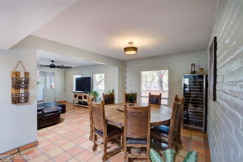 8901 Bears Path Rd, Tucson AZ  85749-8139 exterior