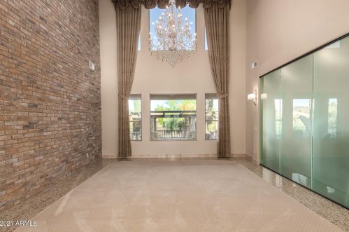 25401 45th Dr, Phoenix AZ  85083-2243 exterior