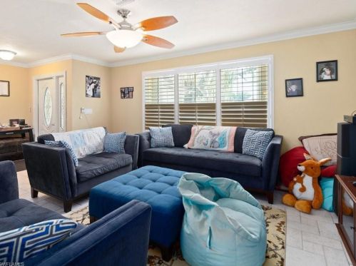 241 Dent Dr, Naples FL 34112-5255 exterior