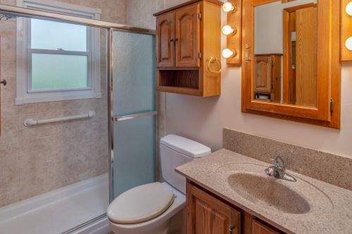 559 Oakcrest St, Wyoming MI exterior