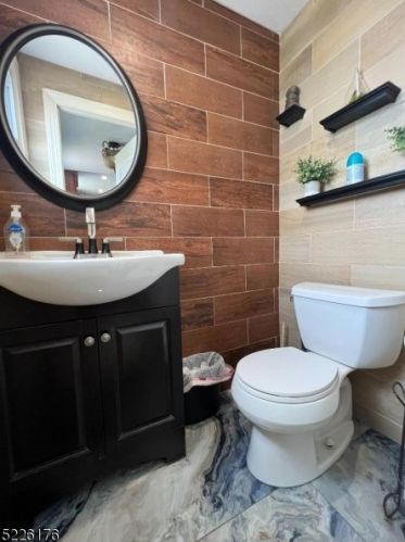 445 39th St, Paterson NJ 07504-1405 exterior