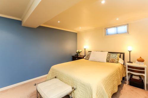 1360 Hartford Ave, Saint Paul MN 55116-1648 exterior