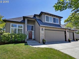 5550 165th Pl, Portland, OR 97229-8909