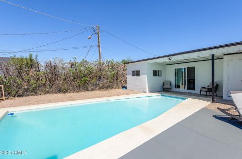 3906 13th Pl, Phoenix AZ  85014-4904 exterior