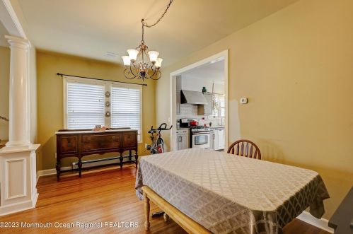 17 Locust Ave, West Long Branch NJ  07764-1547 exterior