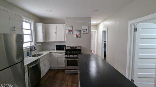 435 Irvine Turner Blvd, Newark NJ  07108-2413 exterior