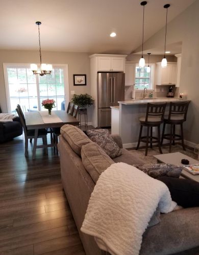 2008 Lk Ave, Meskegon MI 49445-3163 exterior