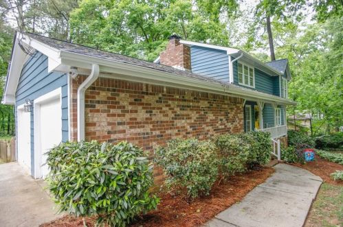 2667 Bluebird Cir, Duluth, GA 30096-3903