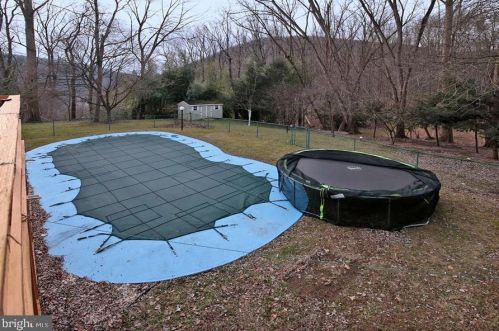 280 Forest Rd, Primrose PA 17901-4010 exterior