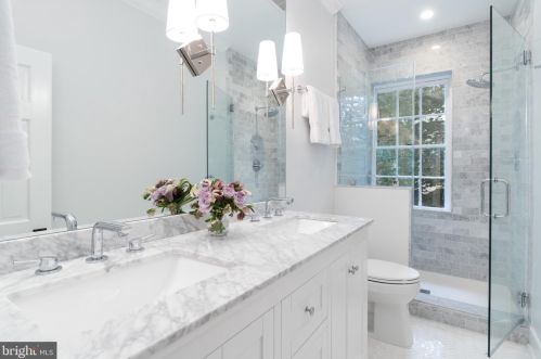 111 Prince St, Alexandria VA 22314-2934 exterior