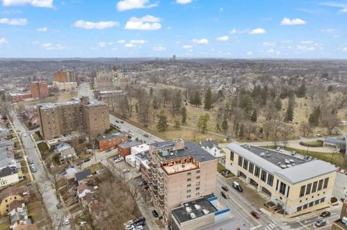 520 Washington Rd, Pittsburgh PA 15228-2819 exterior