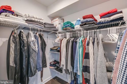 617 Emily St, Philadelphia PA 19148-2529 exterior