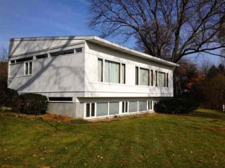 222 Juniper Dr, Schenectady NY  12306-1703 exterior