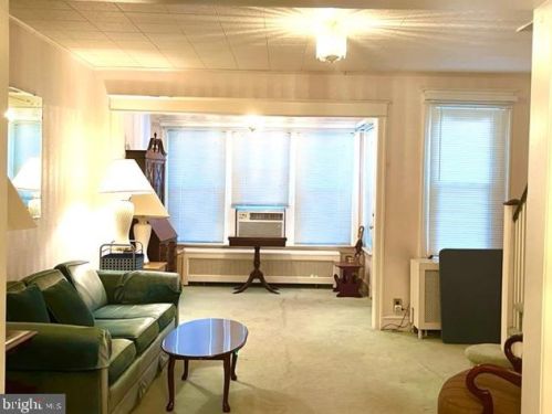 6256 Erdrick St, Philadelphia PA 19135-2602 exterior