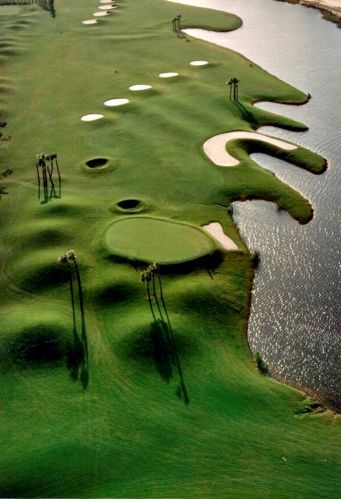 8048 Desmond Dr, Boynton Beach FL 33472-5013 exterior